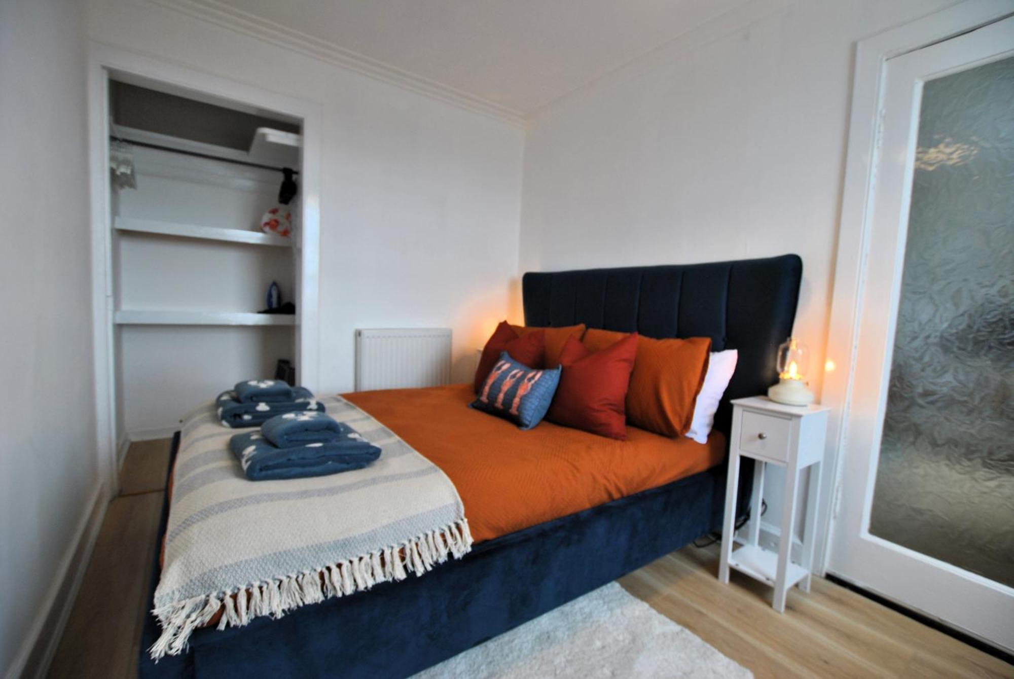 Harbour Haven- Idyllic Coastal Retreat Apartment Анстрътър Екстериор снимка